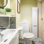Lumina Cozy 3-room Near The Metro Station * ワルシャワ