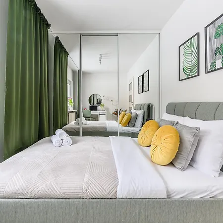 Lejlighed Lumina I Comfy 3-rooms Near The Metro I Balcony *