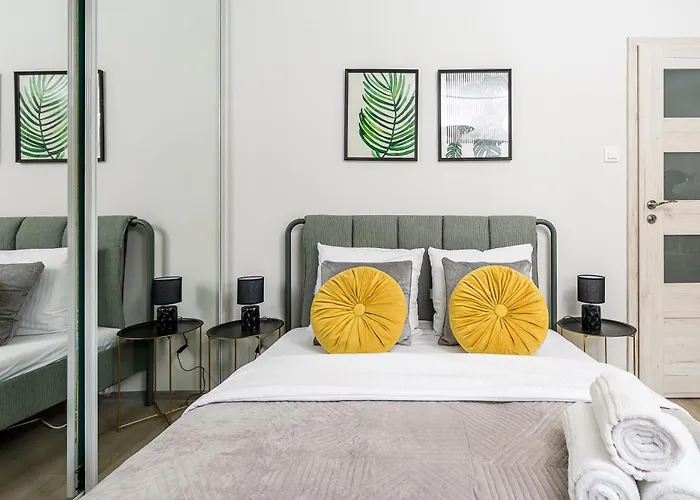 Appartamento Lumina Cozy 3-room Near The Metro Station *