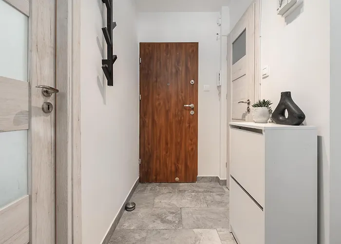 Lumina Cozy 3-room Near The Metro Station * Warszawa